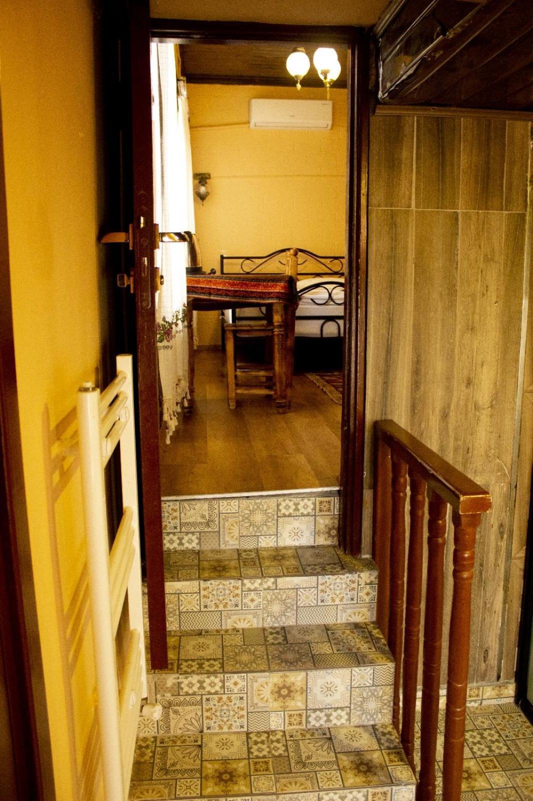 Sirvani Konagi Gaziantep Quarto foto